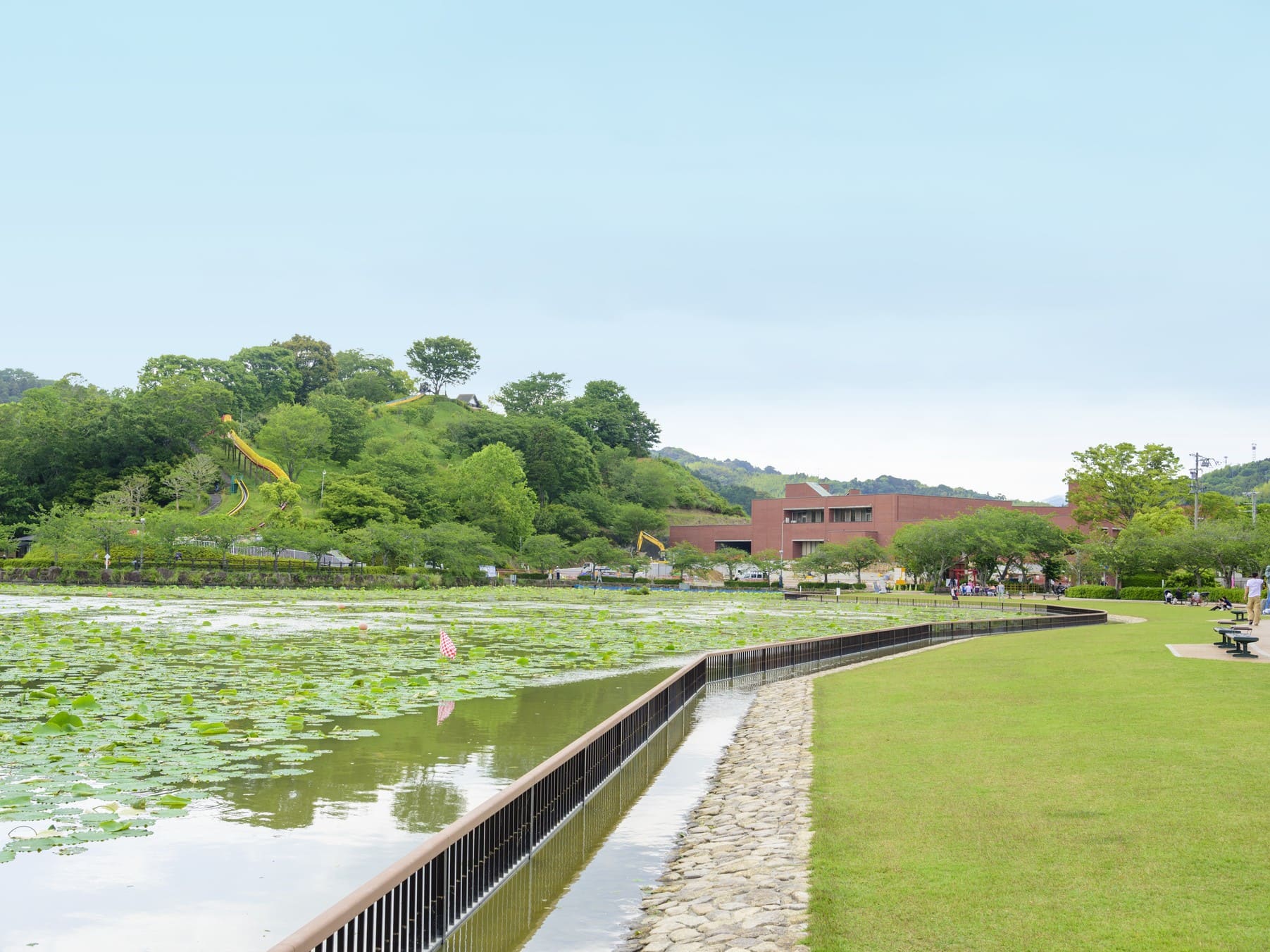 蓮華寺公園(2016年納品)