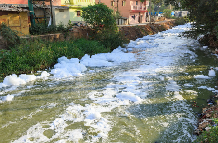 インドの水問題が深刻な理由と現状｜水不足の実態と政府の対策を徹底解説