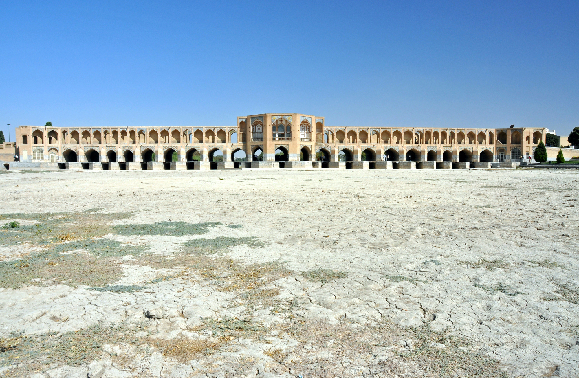 イラン　水不足